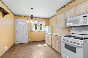 435 Kingman Ln, Hoffman Estates, IL 60169 - Photo 17