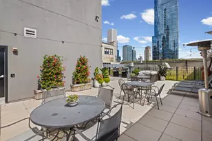 8 W Monroe St, Chicago, IL 60603 - Photo 23
