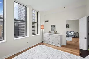 8 W Monroe St, Chicago, IL 60603 - Photo 13