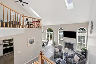 943 Little Falls Ct, Elk Grove Village, IL 60007 - Photo 13