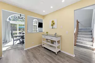 943 Little Falls Ct, Elk Grove Village, IL 60007 - Photo 5