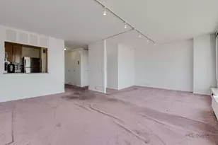 5445 N Sheridan Rd, Chicago, IL 60640 - Photo 15