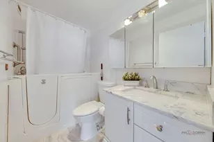 5445 N Sheridan Rd, Chicago, IL 60640 - Photo 23