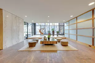 5445 N Sheridan Rd, Chicago, IL 60640 - Photo 11