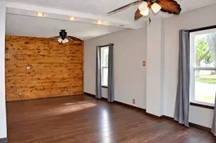 602 14th Ave, Sterling, IL 61081 - Photo 7