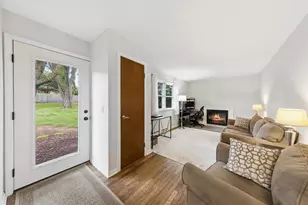 2S380 Golfview Dr, Glen Ellyn, IL 60137 - Photo 17
