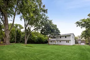 2S380 Golfview Dr, Glen Ellyn, IL 60137 - Photo 29