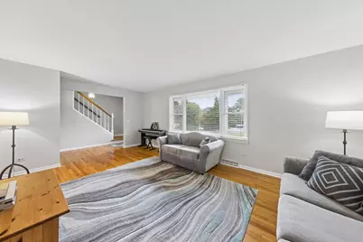 2S380 Golfview Drive, Glen Ellyn, IL 60137 - Photo 9