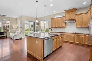 3856 Double Eagle Dr, Elgin, IL 60124 - Photo 5