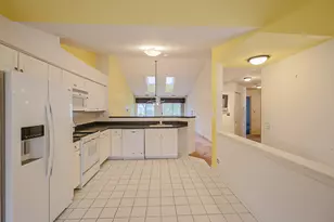 2745 Odlum Dr, Schaumburg, IL 60194 - Photo 5