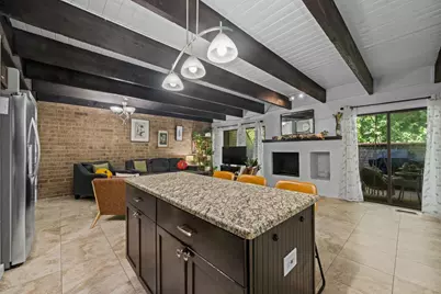 607 Kenneth Circle, Elgin, IL 60120 - Photo 11