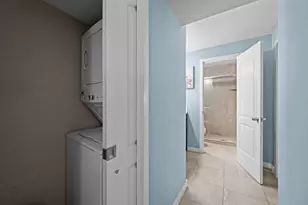 607 Kenneth Cir, Elgin, IL 60120 - Photo 13