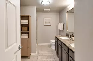 400 W Ontario St, Chicago, IL 60654 - Photo 17