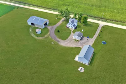 2869 N Fawver Road, Freeport, IL 61032 - Photo 1