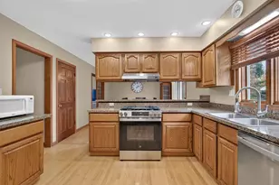 309 E Somonauk St, Yorkville, IL 60560 - Photo 25