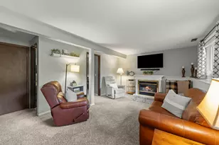 30W241 Bedford Ln, Warrenville, IL 60555 - Photo 15