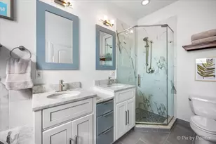 1541 W Chestnut St, Chicago, IL 60642 - Photo 15