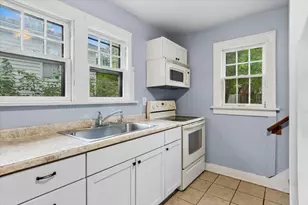 832 N 11th St, Dekalb, IL 60115 - Photo 17