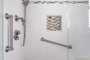 6652 N Chicora Ave, Chicago, IL 60646 - Photo 23