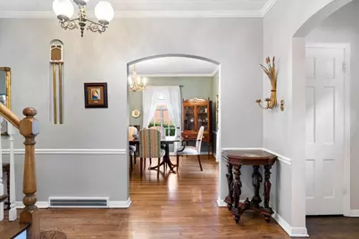 6652 N Chicora Avenue, Chicago, IL 60646 - Photo 9