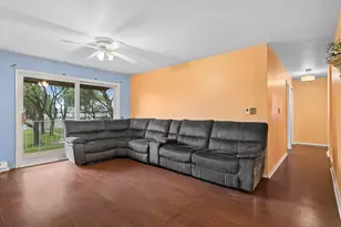 850 E Old Willow Rd, Prospect Heights, IL 60070 - Photo 11