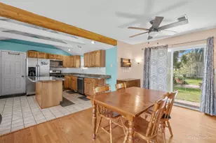 6301 Robert Rd, Cary, IL 60013 - Photo 9