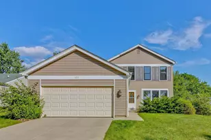 601 Willington Dr, Schaumburg, IL 60194 - Photo 1