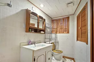6213 W Eddy St, Chicago, IL 60634 - Photo 19
