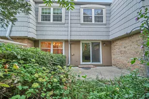 640 Burgundy Ct, Elk Grove Village, IL 60007 - Photo 21