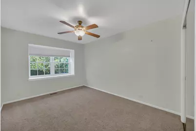 640 Burgundy Court #D, Elk Grove Village, IL 60007 - Photo 13