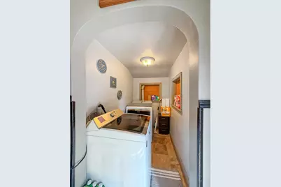 828 S Adams Avenue, Freeport, IL 61032 - Photo 13