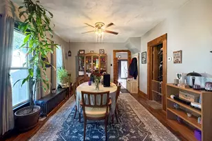 828 S Adams Ave, Freeport, IL 61032 - Photo 7