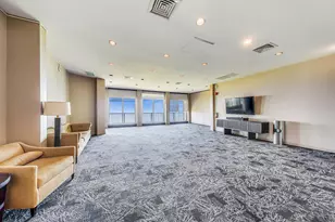 4170 N Marine Dr, Chicago, IL 60613 - Photo 25