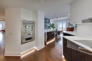 950 N Michigan Ave, Chicago, IL 60611 - Photo 19