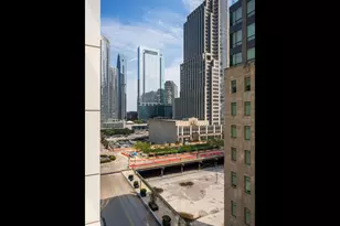 160 E Illinois St, Chicago, IL 60611 - Photo 15