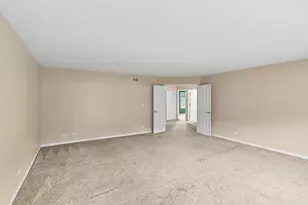 1530 S Lancaster Ln, Libertyville, IL 60048 - Photo 17