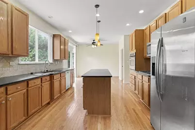 1530 S Lancaster Lane, Libertyville, IL 60048 - Photo 9