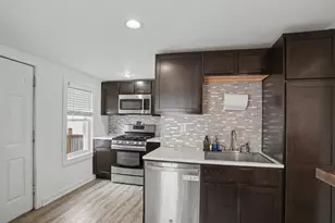 205 E Taylor St, Grant Park, IL 60940 - Photo 9