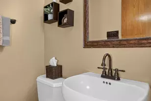 319 Jamatt Ct, Naperville, IL 60540 - Photo 15