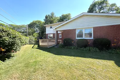 2022 E Woodview Drive, Mount Prospect, IL 60056 - Photo 7