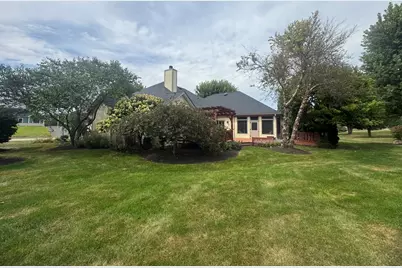 384 Valley Way, Burlington, IL 60109 - Photo 19