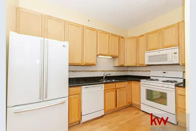 9355 Irving Park Road #421, Schiller Park, IL 60176 - Photo 7