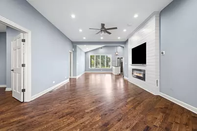 42071 N Old Lake Avenue, Antioch, IL 60002 - Photo 9