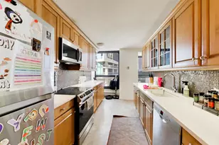 360 E Randolph St, Chicago, IL 60601 - Photo 13