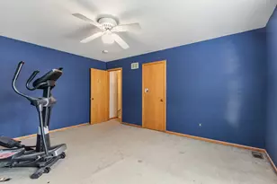 1121 Russetwood Ct, Wheeling, IL 60090 - Photo 25