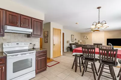 1121 Russetwood Court, Wheeling, IL 60090 - Photo 11