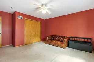 1121 Russetwood Ct, Wheeling, IL 60090 - Photo 31