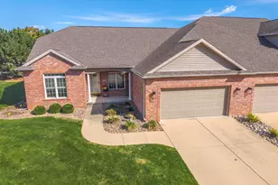 22 Monarch Dr, Bloomington, IL 61704 - Photo 41