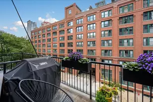 420 W Ontario St, Chicago, IL 60654 - Photo 11