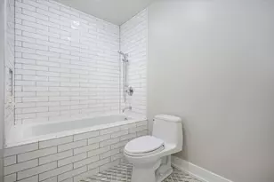 420 W Ontario St, Chicago, IL 60654 - Photo 27